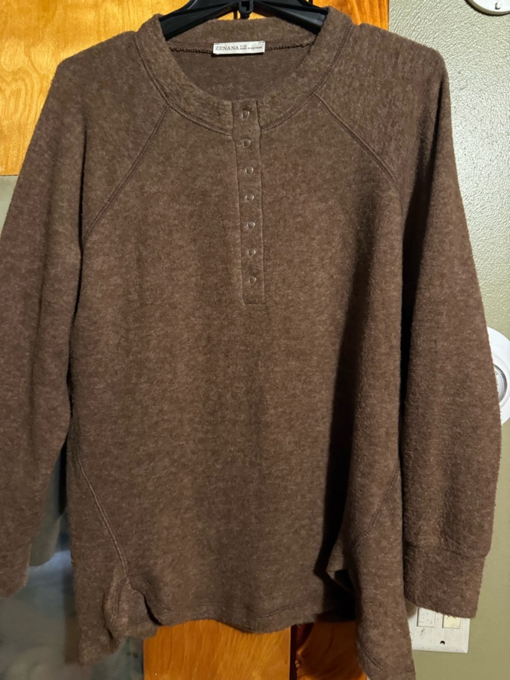 Zenana Outfitters Brown Men's Crewneck Henley Pullover